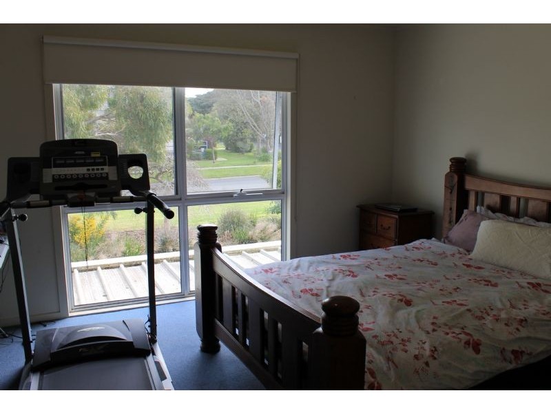 3/34-36 Dunsmore Road, Cowes VIC 3922