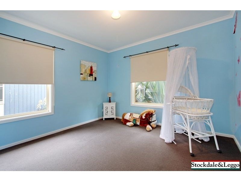 1 Ryan Court, Cowes VIC 3922