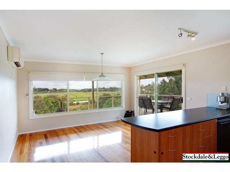 1 Ryan Court, Cowes VIC 3922