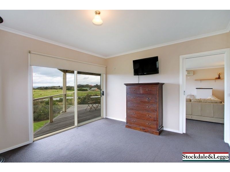 1 Ryan Court, Cowes VIC 3922