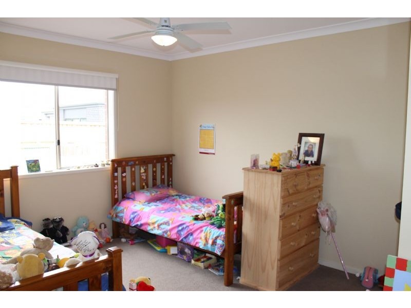 38 Seagrove Way, Cowes VIC 3922