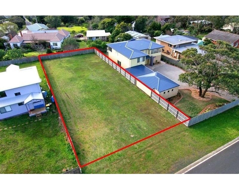 316 Church Street, Cowes VIC 3922