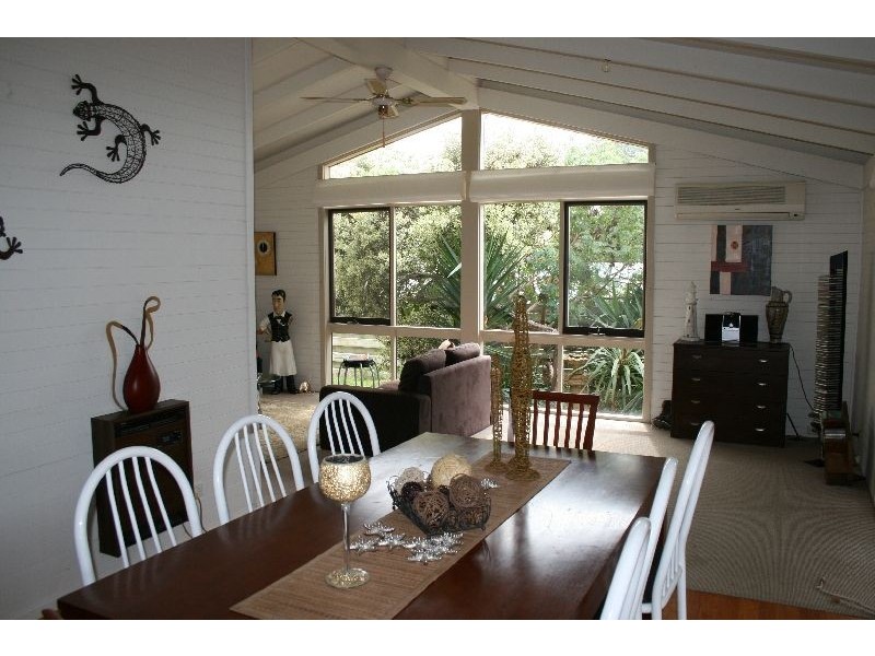 4 Milton Street, Cape Woolamai VIC 3925