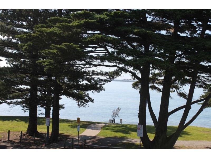 7/4 The Esplanade, Cowes VIC 3922
