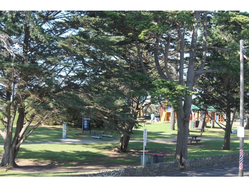 7/4 The Esplanade, Cowes VIC 3922