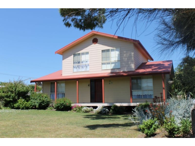 1 Caroline Avenue, Cowes VIC 3922