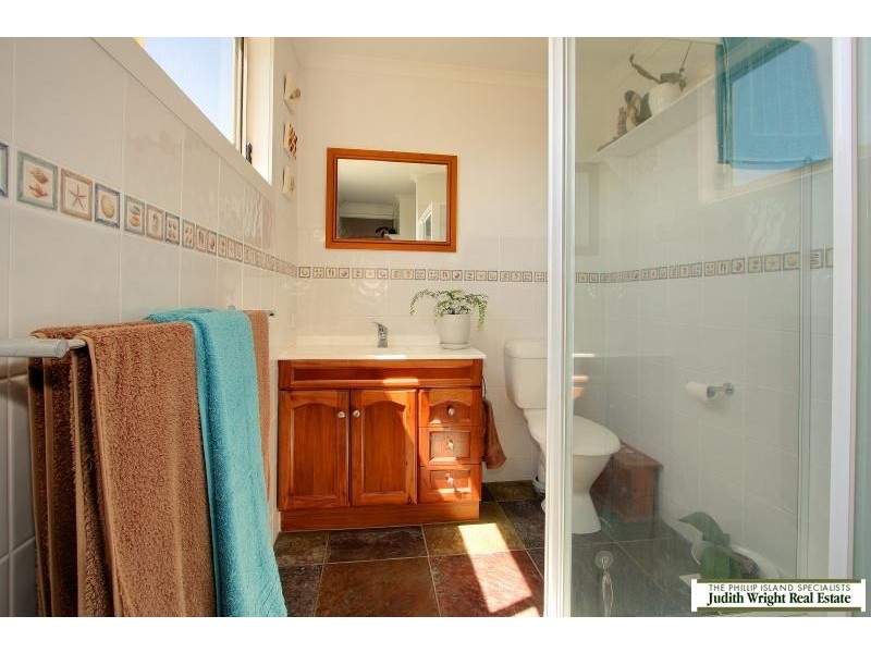 45 Sunderland Bay Road, Surf Beach VIC 3922