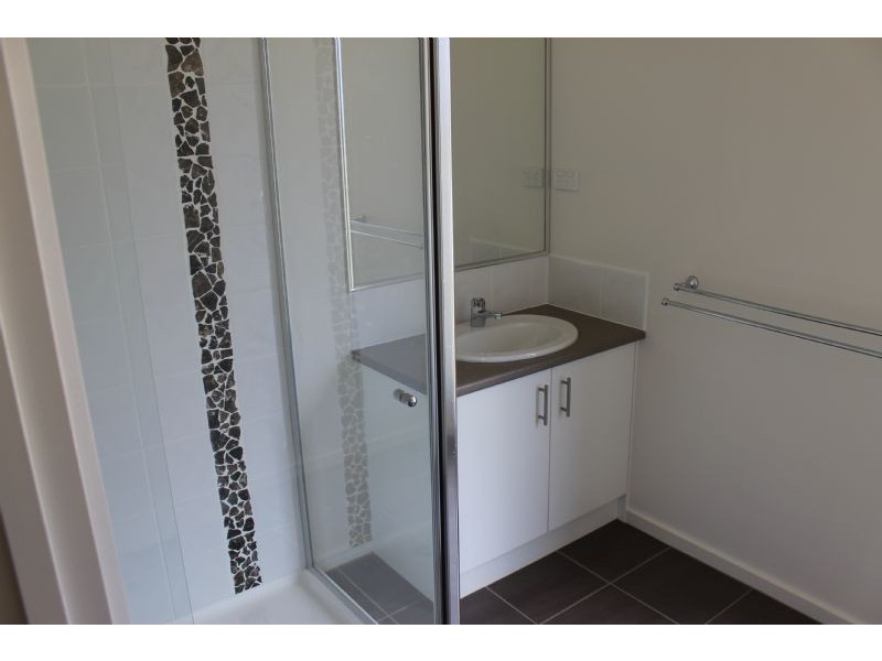 8 Malay Street, Cowes VIC 3922