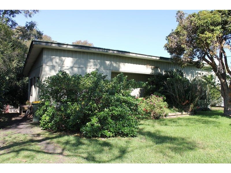 32 Dunsmore Road, Cowes VIC 3922