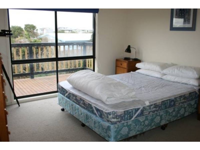 15 Batman Avenue, Surf Beach VIC 3922