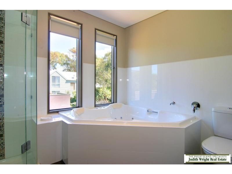 50 The Esplanade, Cape Woolamai VIC 3925