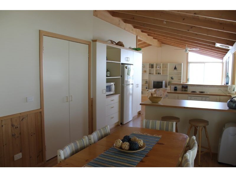 222 Smiths Beach Road, Smiths Beach VIC 3922