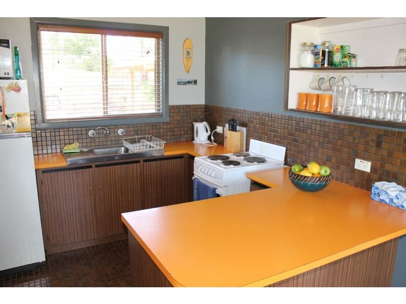16 Ventnor Rd, Cowes VIC 3922
