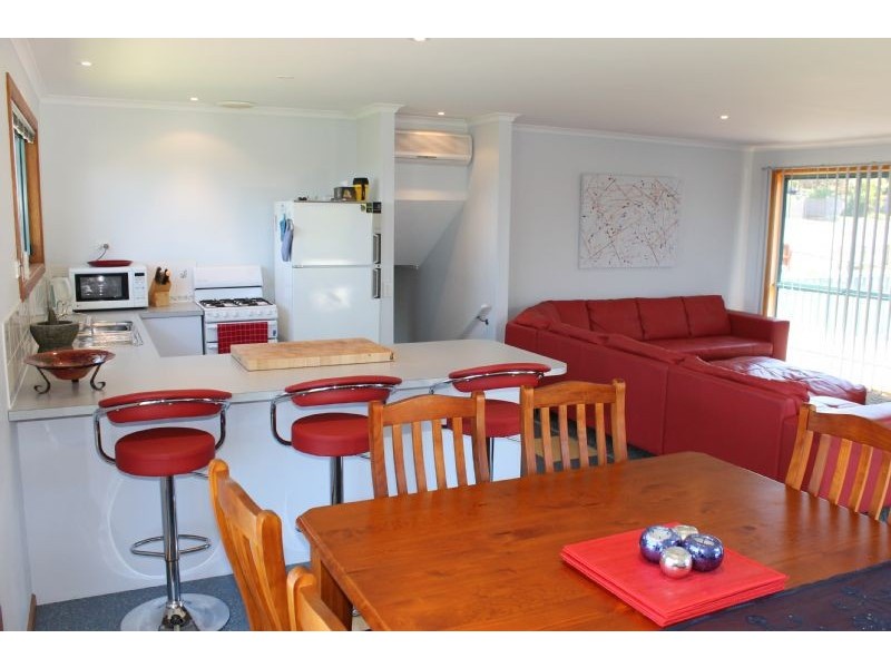 203 Smiths Beach Rd, Smiths Beach VIC 3922