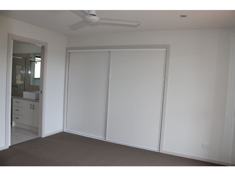 1/265 Settlement Road, Cowes VIC 3922