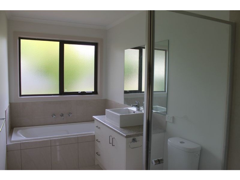 2/265 Settlement Road, Cowes VIC 3922