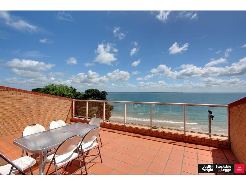 16/15-16 The Esplanade, Cowes VIC 3922
