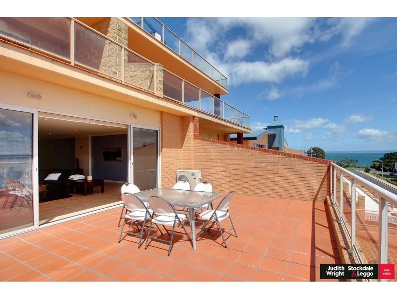 16/15-16 The Esplanade, Cowes VIC 3922