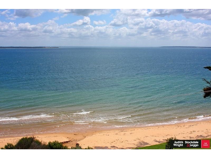 16/15-16 The Esplanade, Cowes VIC 3922