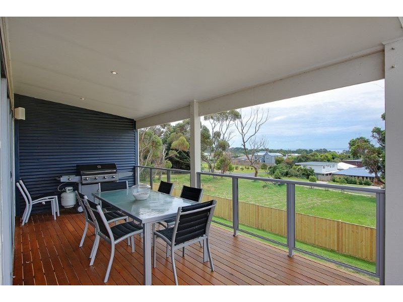 23 Waterview Rise, Cowes VIC 3922
