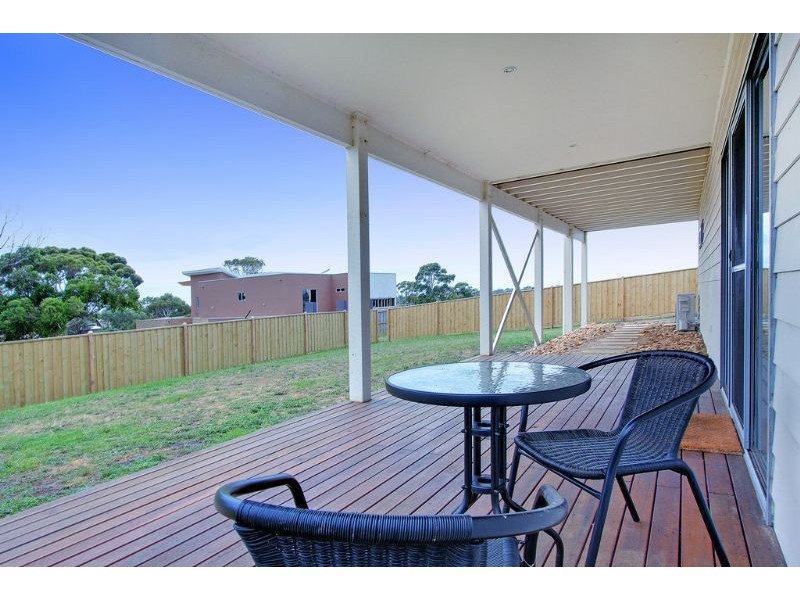 23 Waterview Rise, Cowes VIC 3922