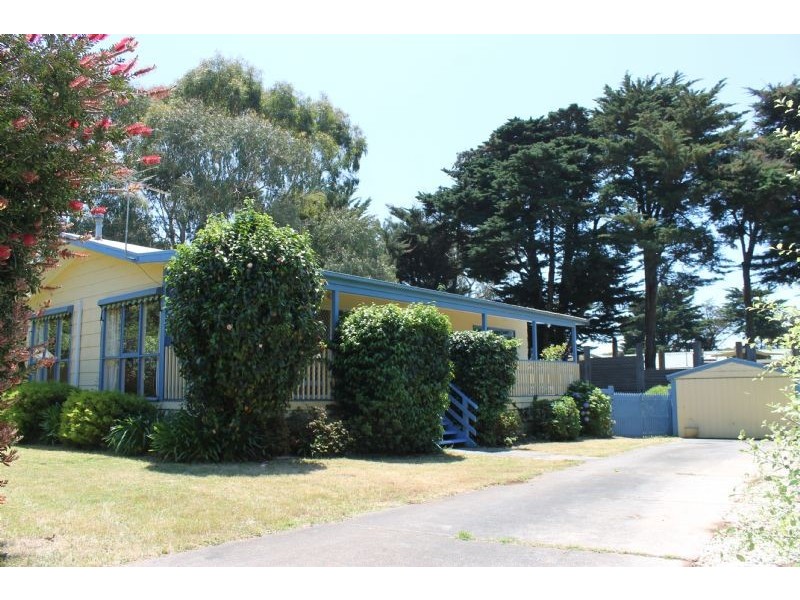 1 Waterloo St, Rhyll VIC 3923