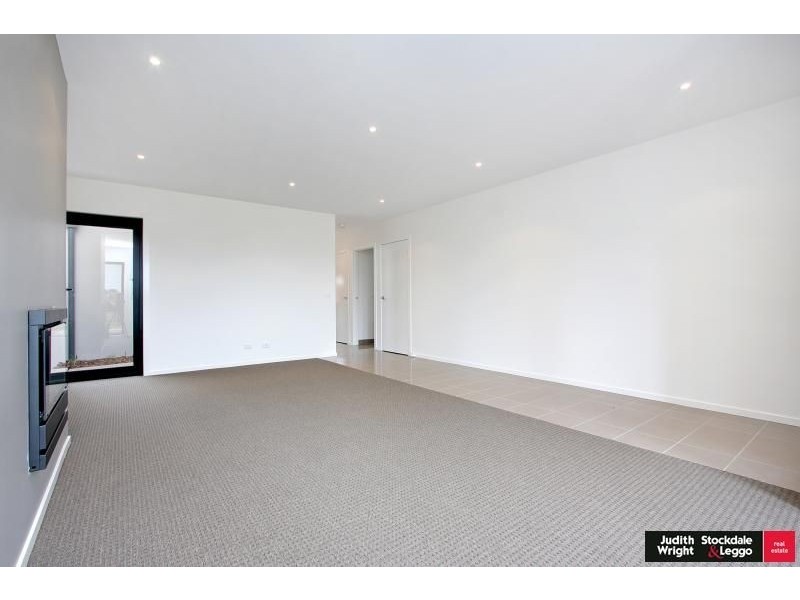 7 Pobblebonk Place, Cowes VIC 3922