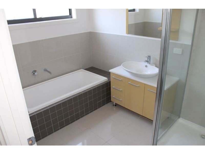 17 Blue Gum Court, Cowes VIC 3922