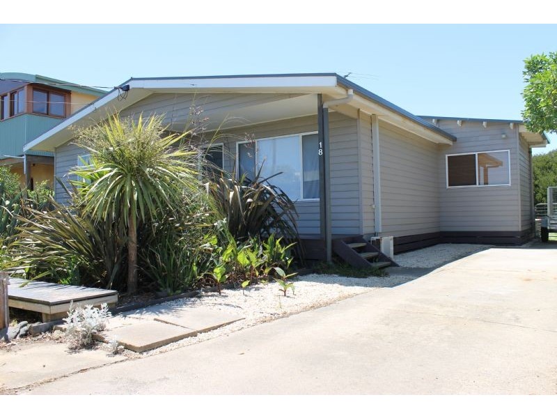 18 George Street, Sunderland Bay VIC 3922
