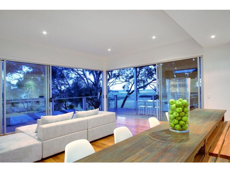 14 Hastings Street, Rhyll VIC 3923