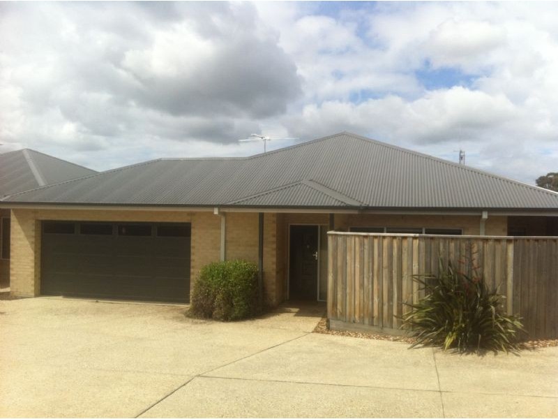 3/37-39 Jenner Avenue, Cowes VIC 3922