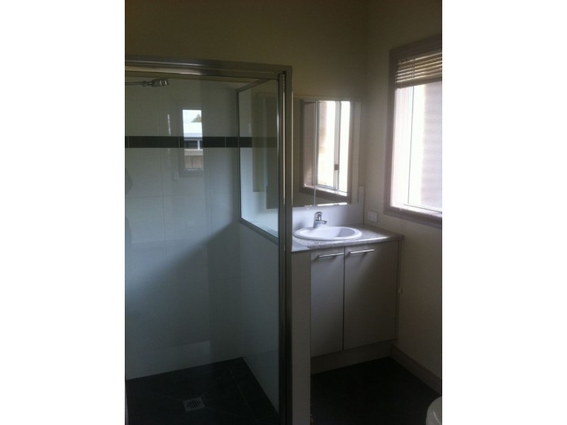 3/37-39 Jenner Avenue, Cowes VIC 3922