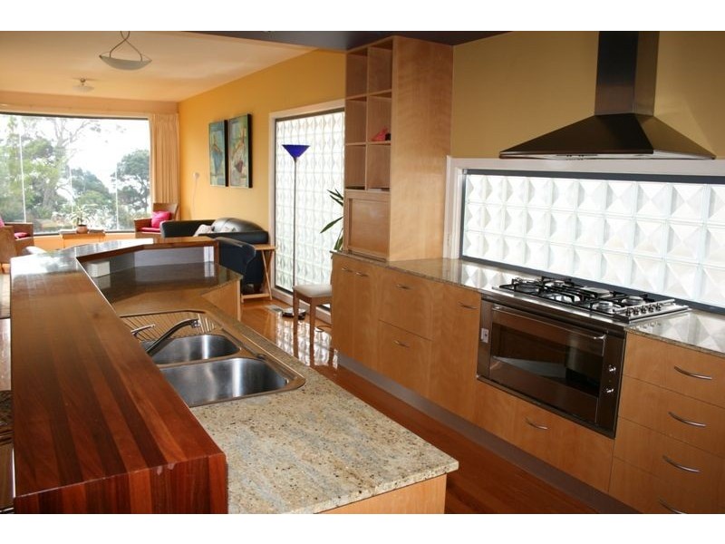 6 Langard Road, Cowes VIC 3922