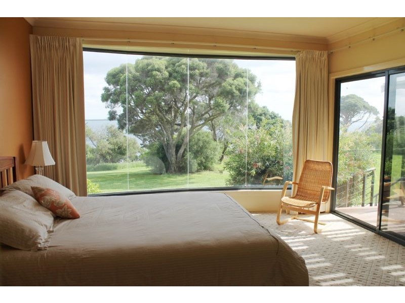 6 Langard Road, Cowes VIC 3922