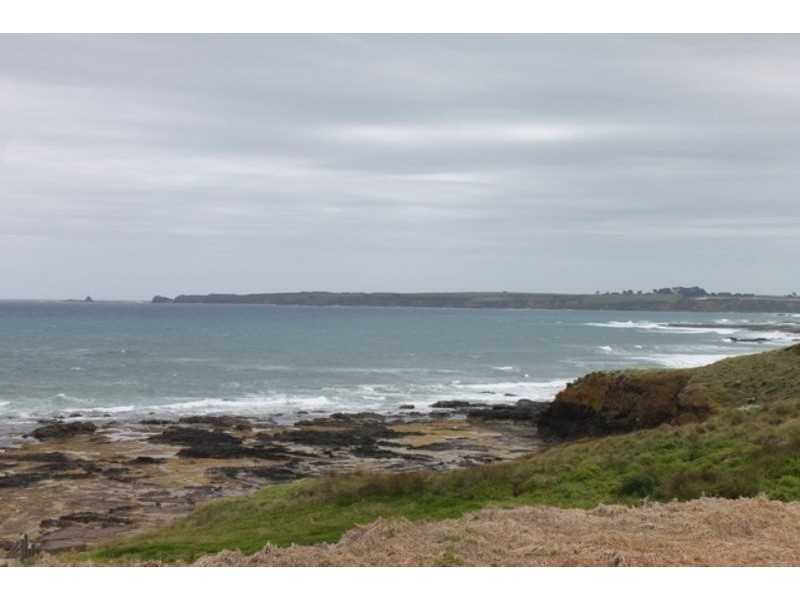 1 Tolley Avenue, Surf Beach VIC 3922