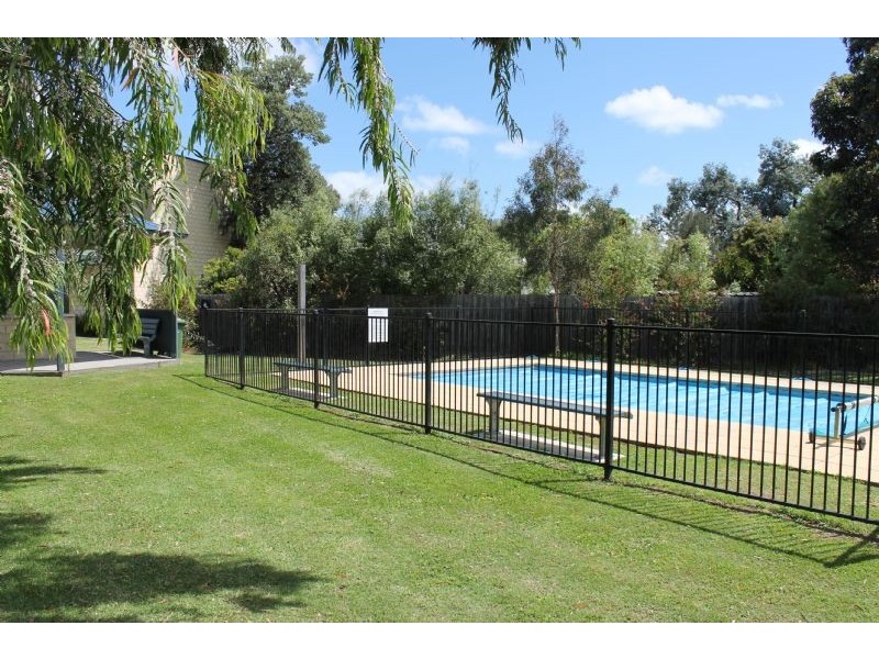 2/7 Beach Street, Cowes VIC 3922