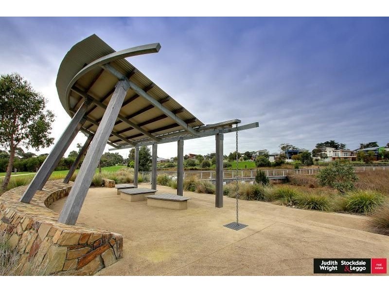 1 Pobblebonk Place, Cowes VIC 3922