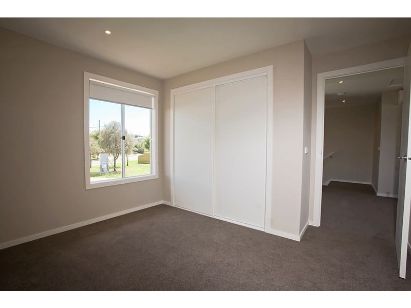 2/7-9 Norman Drive, Cowes VIC 3922