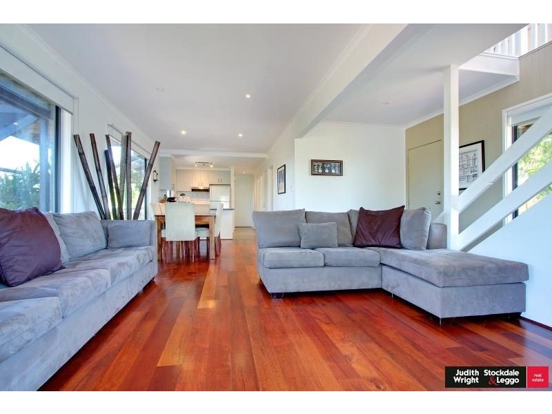 11 Barry Street, Sunderland Bay VIC 3922