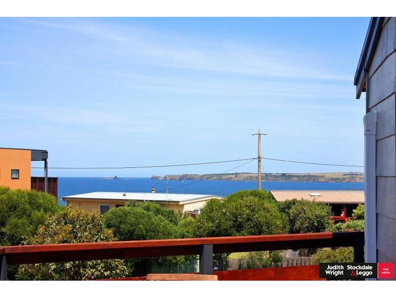 11 Barry Street, Sunderland Bay VIC 3922