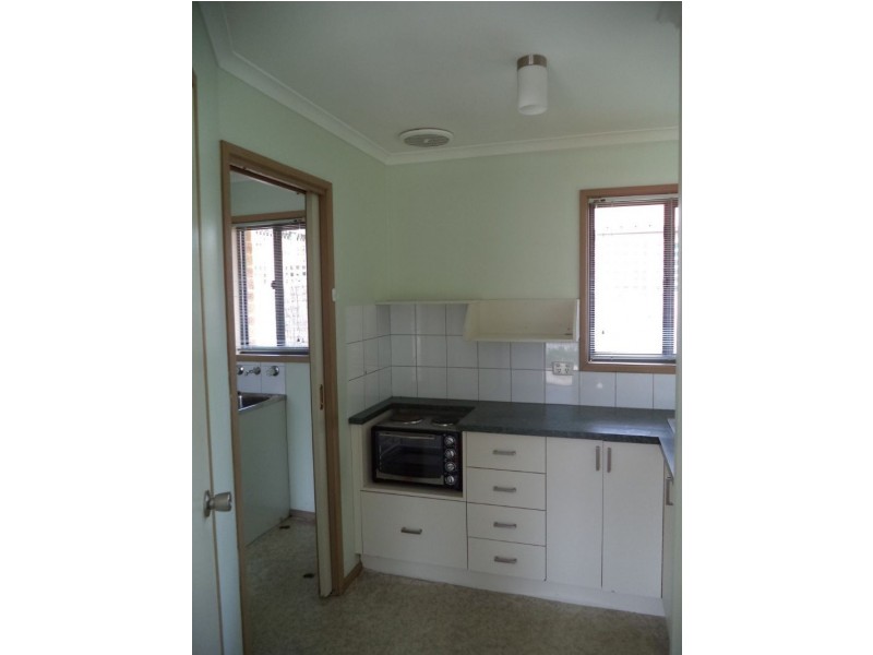 9/13 Douglas Road, Cowes VIC 3922