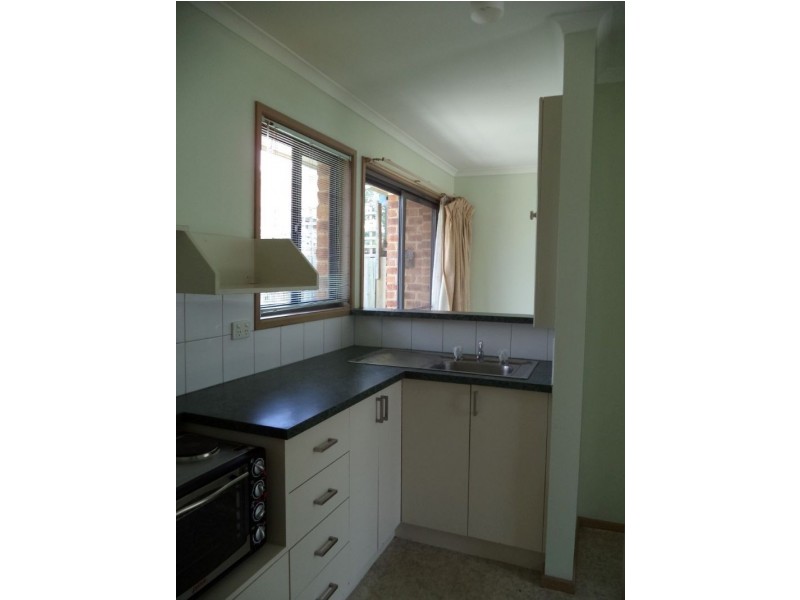 9/13 Douglas Road, Cowes VIC 3922