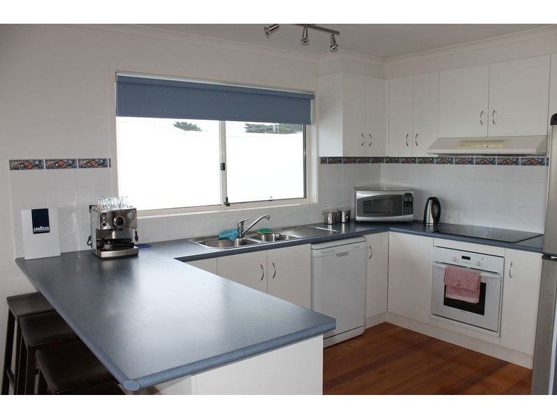 4 Bradley Court, Cowes VIC 3922