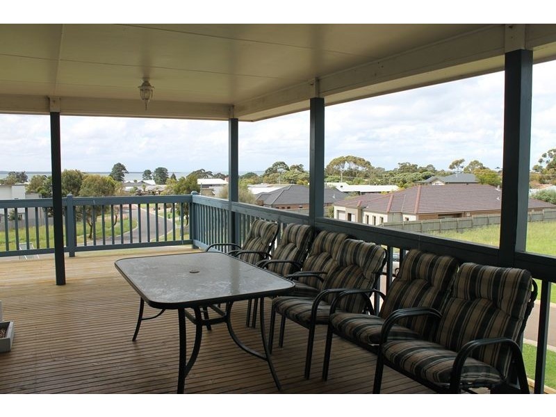 4 Bradley Court, Cowes VIC 3922