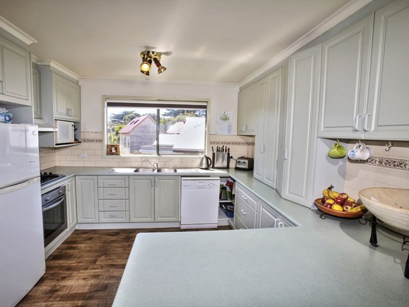 126 The Esplanade, Surf Beach VIC 3922