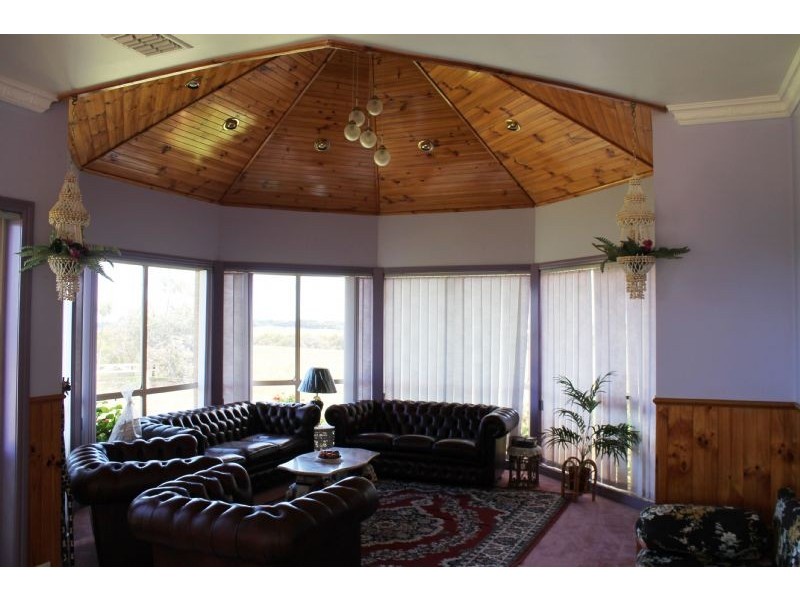 225 Gap Road, Smiths Beach VIC 3922