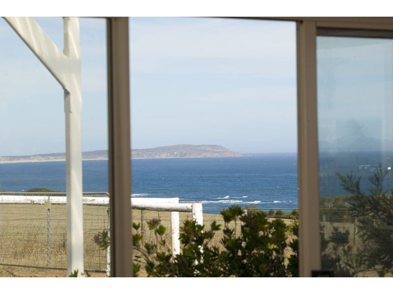 225 Gap Road, Smiths Beach VIC 3922