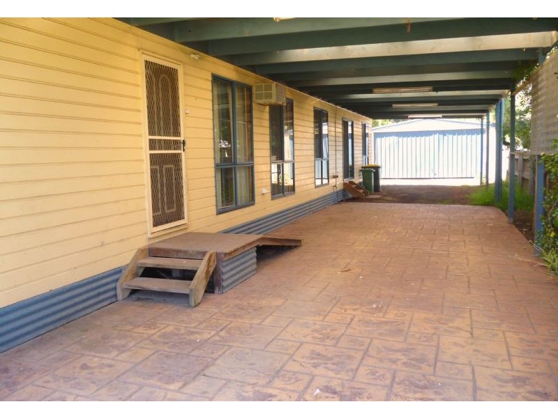 27 Ti Tree Drive, Cowes VIC 3922