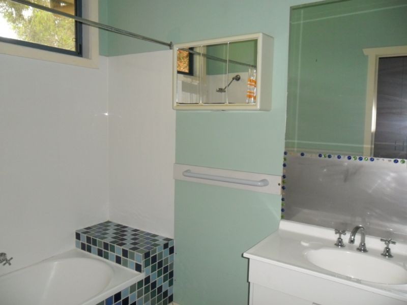 27 Ti Tree Drive, Cowes VIC 3922