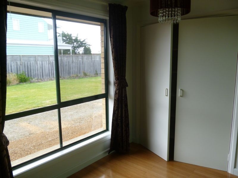 9 Malcalm Avenue, Surf Beach VIC 3922